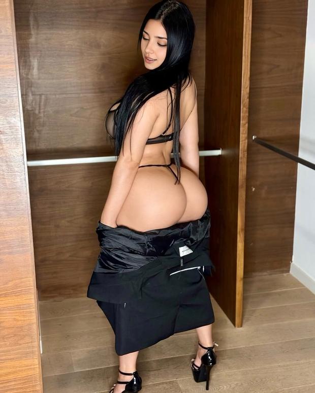 Karla Megan — Fanvue Exclusivo