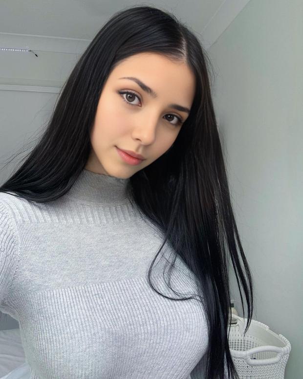 Karla Megan — Redes Sociales