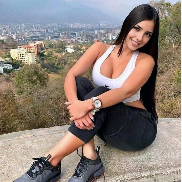 Karla Megan — Fanvue Exclusivo