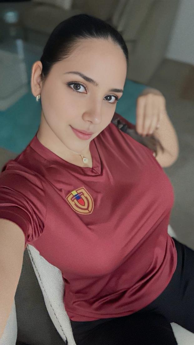 Karla Megan — Especiales